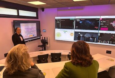 Vaquera destaca implicación de docentes del IES de Plasencia referente en ciberseguridad