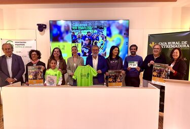 La AECC en Cáceres teñirá de verde la ciudad este domingo por la investigación