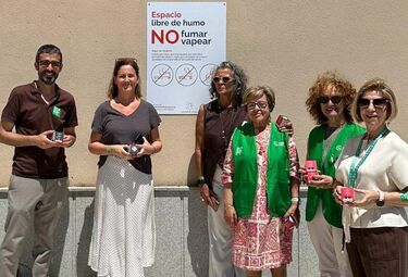 Coria habilita su primer Espacio Sin Humo en el parque de la Plaza de la Solidaridad