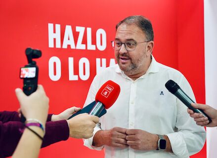 El PSOE destaca la solvencia de Gallardo frente a la falta de proyecto de Guardiola