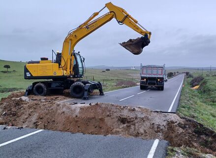 Seis carreteras de la provincia de Cáceres están afectadas por lluvias o socavones