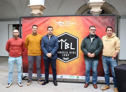 La Copa de Espaa Gravel 2026 de Ciclismo arranca en Torreorgaz con unos 200 participantes