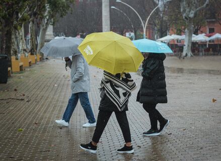 Noviembre llega con lluvias en el este y mnimas propias para la poca del ao
