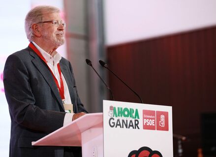 Ibarra critica que Extremadura se convierta en laboratorio para echar a los emigrantes