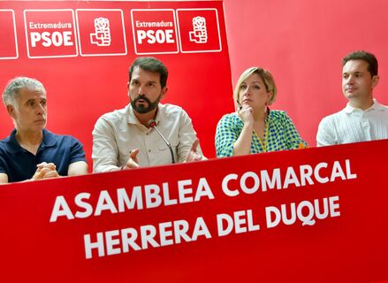 Snchez Cotrina lamenta el deterioro de la sanidad pblica por la Junta