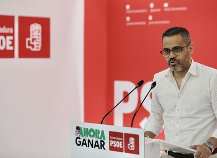 El PSOE pregunta a Guardiola qu piensa sobre la denuncia de Vox al delegado del Gobierno 