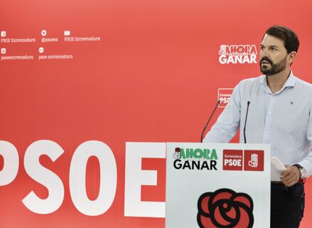PSOE Problemas de Extremadura no se resuelven a golpe de sonrisa como pretende Guardiola