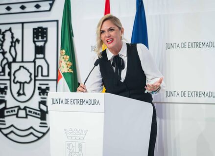La Junta destaca su respuesta ante la pobreza y la exclusin con hechos en los PGEx