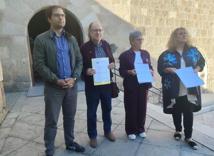 UGT CCOO y CNT llaman a la participacin en la huelga en Extremadura por la vivienda