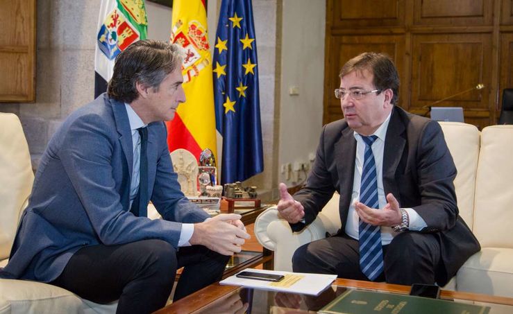 De la Serna anuncia licitacin obras en Extremadura antes final ao