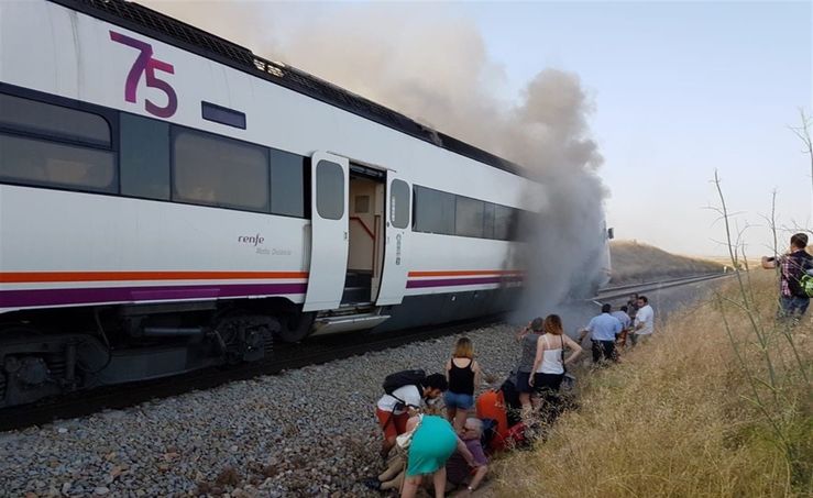 Defensor del Pueblo acta de oficio por reiteradas incidencias del tren de Extremadura