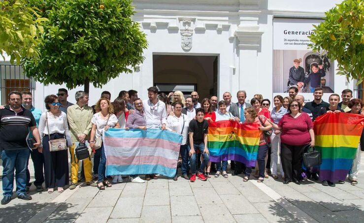 PSOE trabajar en Ayuntamientos por igualdad real del colectivo LGTBI