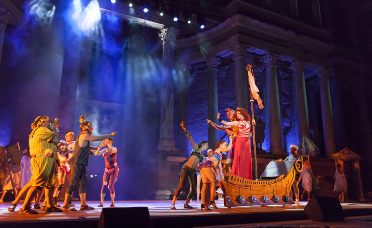 El Teatro Romano Mrida vibra al ritmo de Broadway