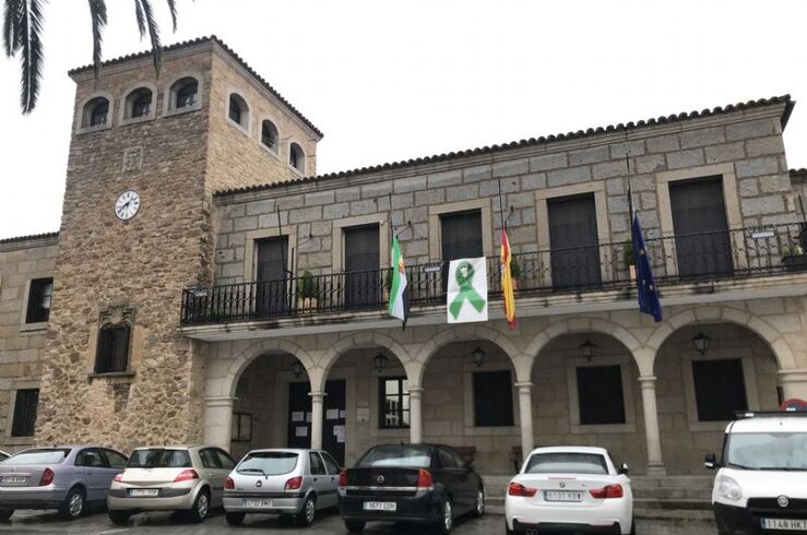 El consistorio de Coria licita las obras para construir parque infantil en polideportivo