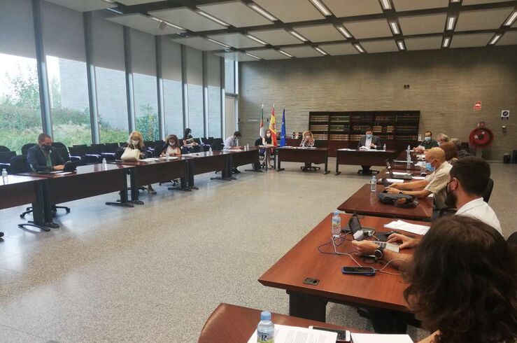 Extremadura contrata 130 docentes  ms en Infantil para bajar ratios  y atencin en casa