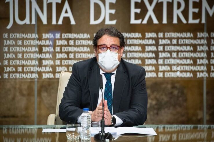 Extremadura prev comenzar esta semana con la tercera dosis a mayores de 60