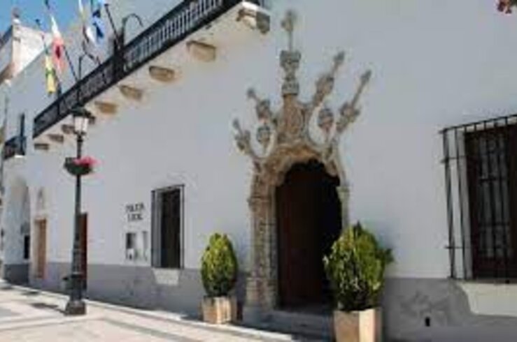 Ayuntamiento Olivenza avanza en mejorar su situación económica y sale del Plan de Ajuste