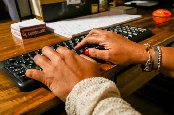 En Extremadura, más de 11.300 personas se forman en competencias digitales básicas 