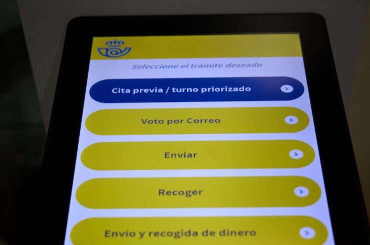 Correos ha admitido 17.508 solicitudes de voto por correo para las elecciones del 21D