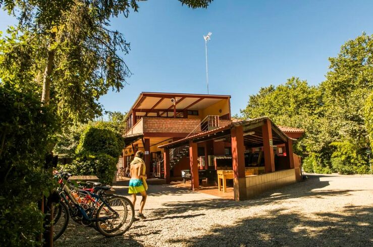 Las pernoctaciones en apartamentos, campings y casas rurales de Extremadura bajan un 2,2% 