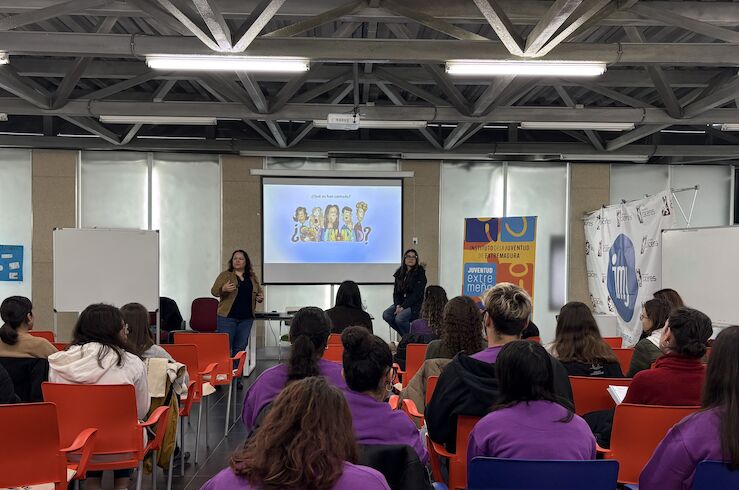 El ECJ de Cáceres celebra el II Encuentro Intergeneracional sobre Salud Femenina