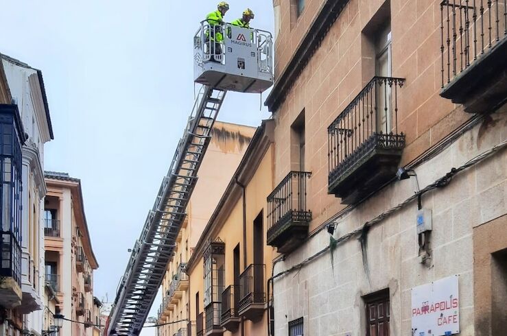 bomberos del Sepei de Cáceres intervienen por el temporal en 6 municipios cacereños
