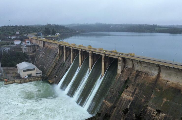 Aumentan a 28 estaciones de aforo en nivel rojo en el Tajo, 27 presas siguen desembalsando