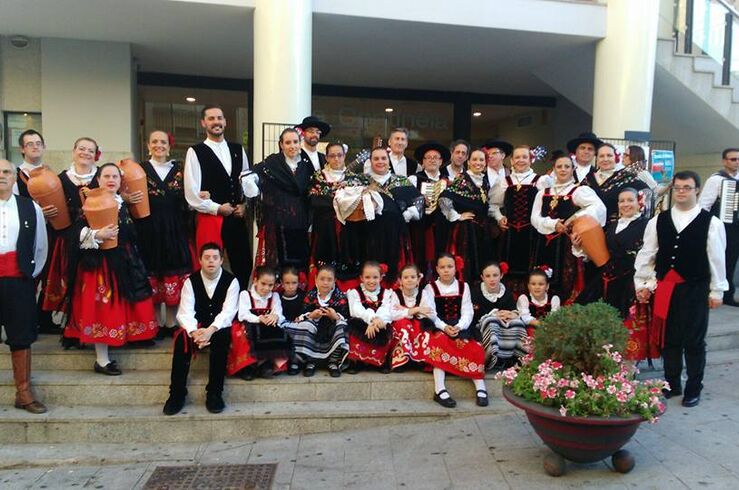 Asociación Folklórica y Cultural Ntra. Sra. de la Antigua visita colegios emeritenses