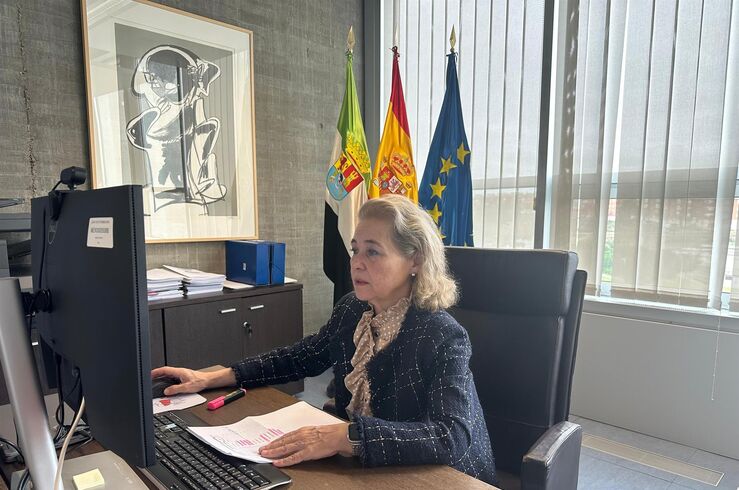 Extremadura reclama a Gobierno grupo trabajo para consensuar la ley para bajar las ratios