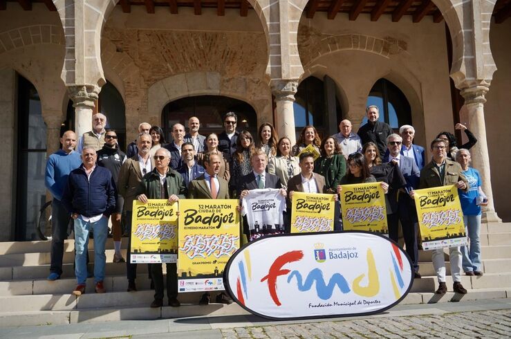 2.000 personas disputarán este domingo la 32º Maratón y 10º Media Maratón de Badajoz