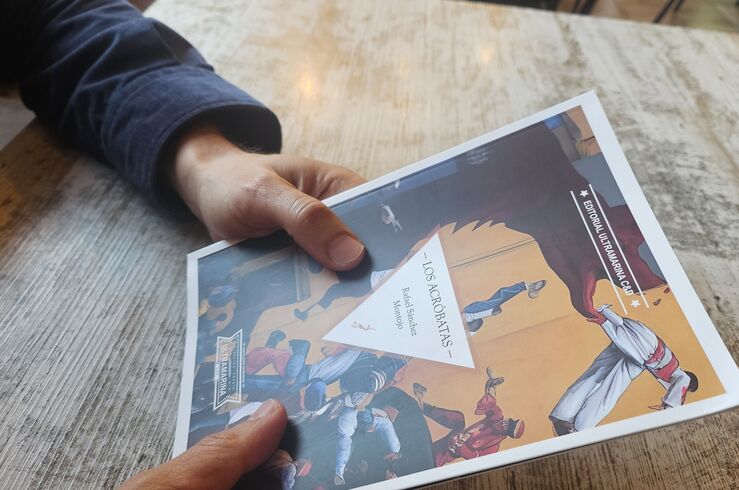 Mérida acoge la presentación del poemario Los acróbatas, de Rafael Sánchez Montojo