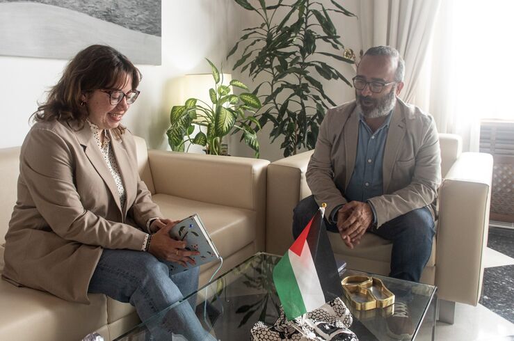 El CJEx da a conocer sus líneas de trabajo al presidente de la Diputación de Cáceres