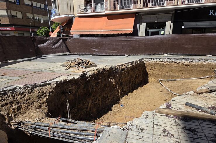 Obras Avda de Huelva Badajoz permiten hallar 6 enterramientos posible cementerio musulmán