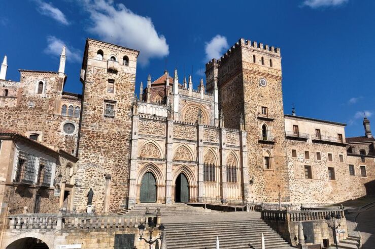 Obispo de Plasencia apela a Virgen Guadalupe como 