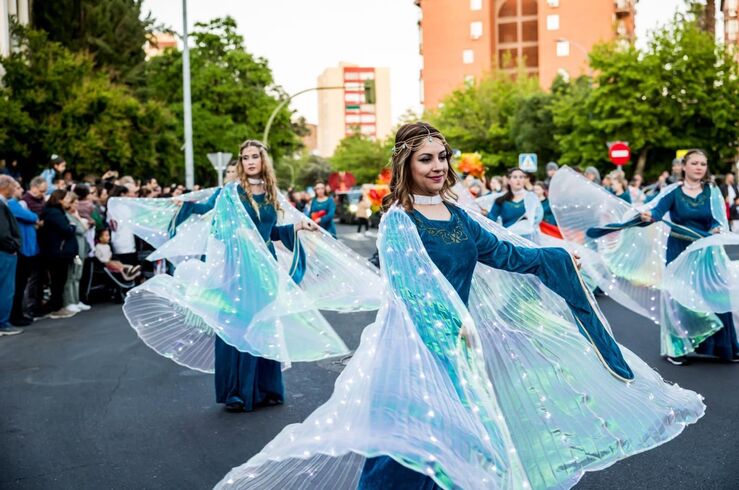 Dispositivo especial de seguridad para desfile y quema del dragón de San Jorge en Cáceres