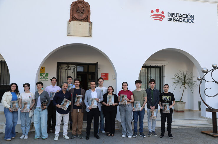 Estudiantes de la RUHC de Badajoz centran nº 7 de la revista 'Neura' en la salud mental