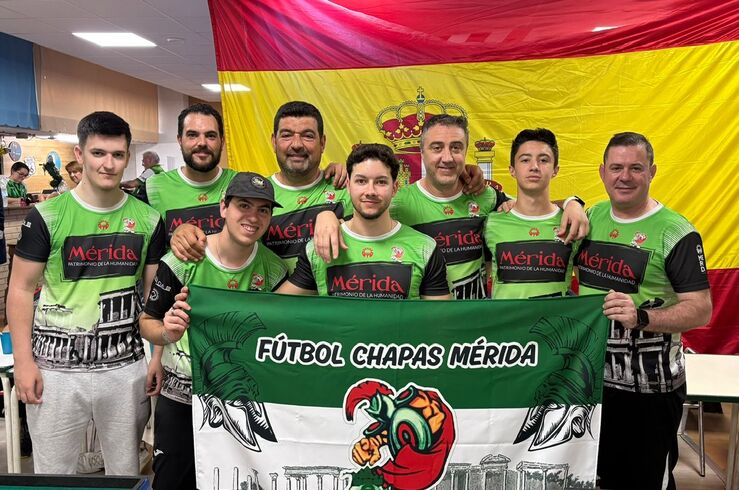 El Club de Mérida brilla en la Superliga Nacional y Open de Cáceres de Fútbol Chapas