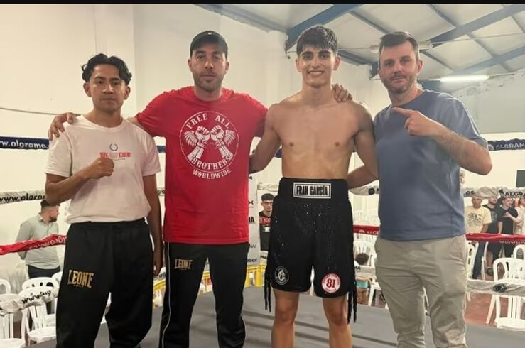 El boxeador emeritense Fran García inicia su andadura profesional con una victoria