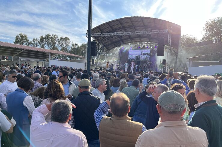 Los Santos de Maimona celebra romería de San Isidro con programa lúdico y de convivencia