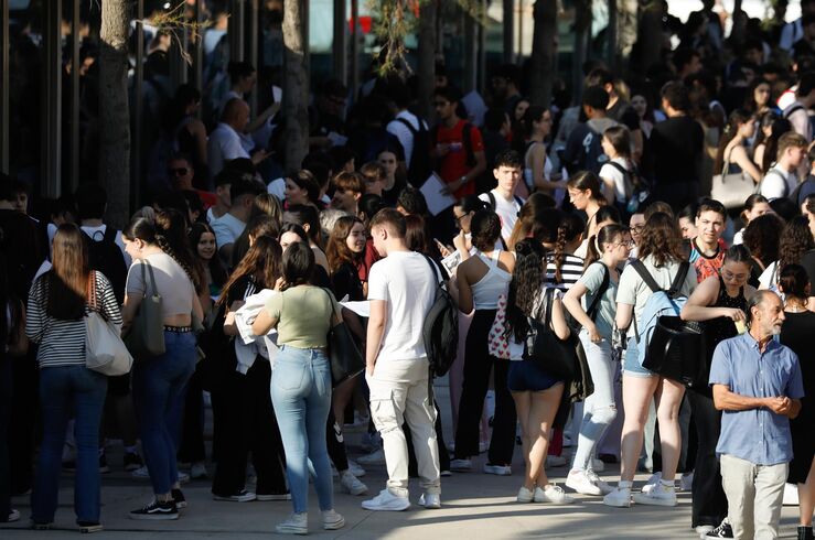 Gira para promover la participación juvenil en democracia llegará en agosto a Extremadura