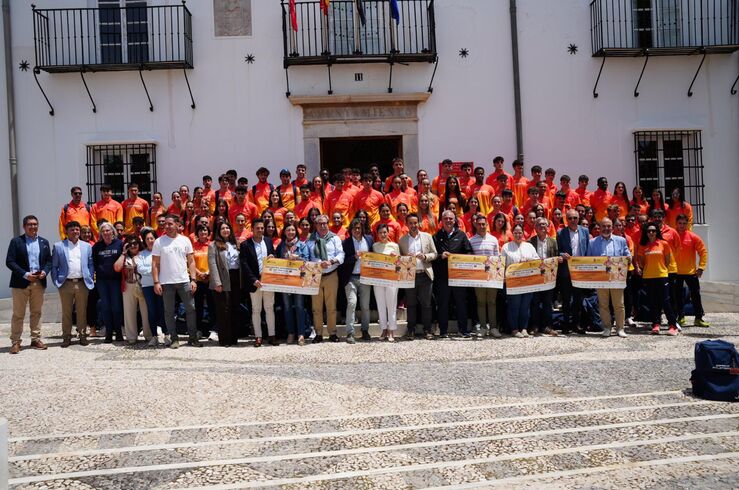 Villafranca atrae a 300 atletas con encuentro de relevos y Gran Premio Ciudad del Deporte