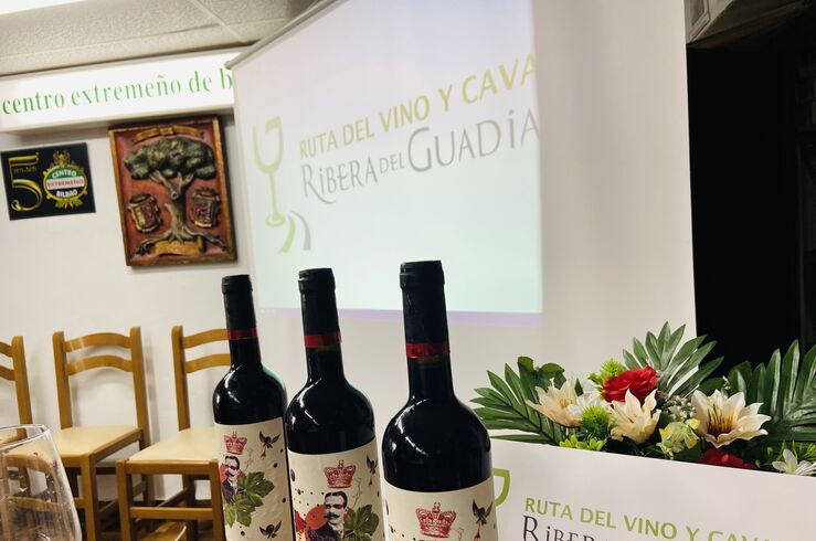 La Ruta del Vino y Cava Ribera del Guadiana presenta en Bilbao su oferta enoturística