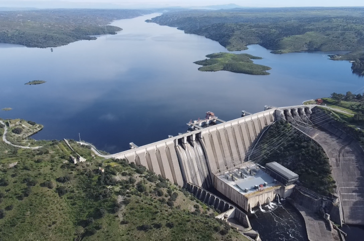 Iberdrola aporta a Extremadura 1.000 millones de euros en dos años
