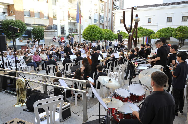 La Asamblea de Extremadura se rinde al jazz en un concierto por su 43º aniversario 