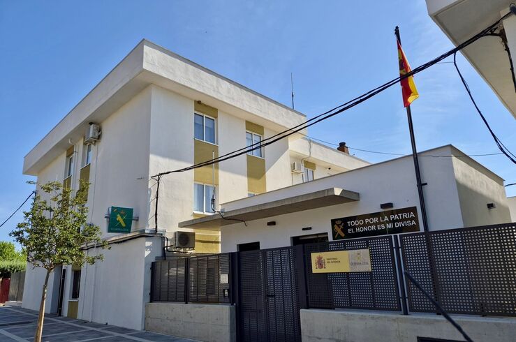 Dos detenidos por robar dos furgonetas y material de imagen y sonido de una nave de Coria 