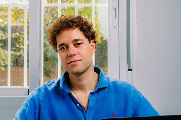 Fundación Caja Badajoz y Los Palomos con Adrián Chico y Sabor a Queer