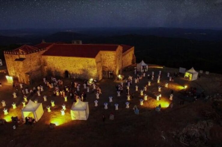 Muestra 'Gastrostar' mezclará gastronomía y el cielo estrellado en Monasterio de Tentudía