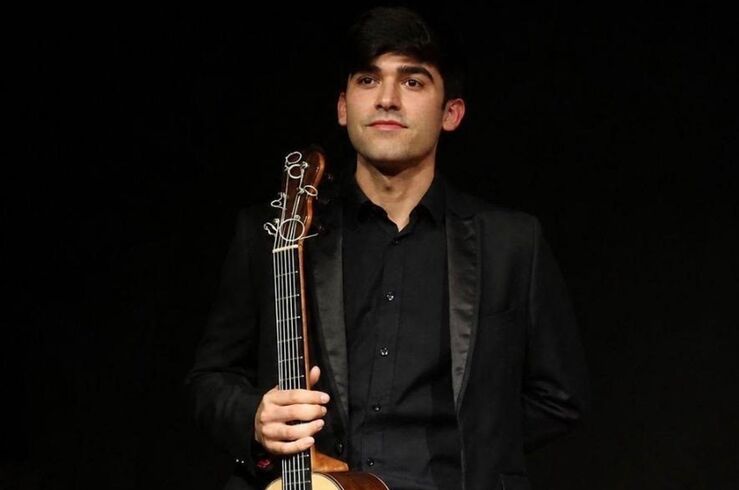 El guitarrista emeritense Nacho Cuadrado Espadiña gana el segundo premio en Parma