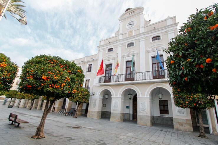Unidas-Mérida respalda la concentración en apoyo a Ceuta convocada por el Ayuntamiento