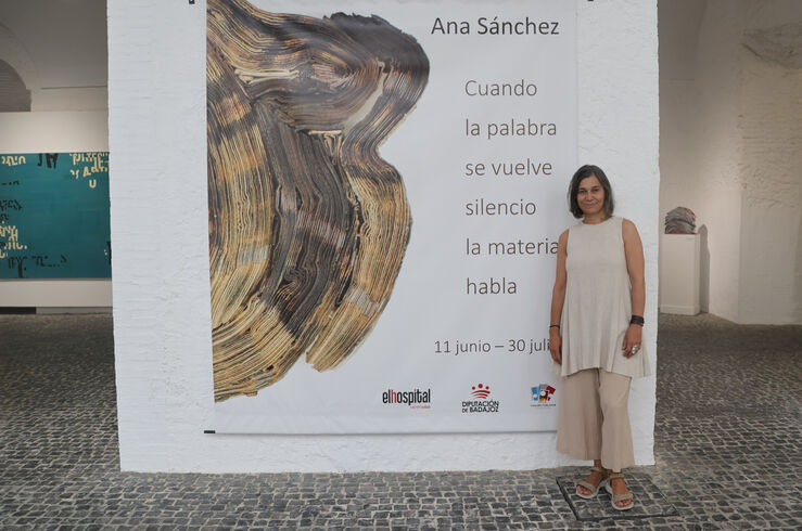 El Hospital Centro Vivo de Badajoz ofrece una exposición de Ana Sánchez 